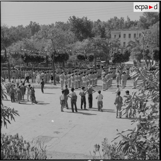 Vue générale du défilé.