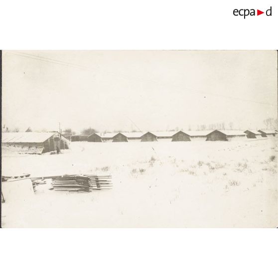 [Campement sous la neige, s.d.]