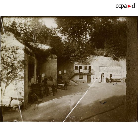 [Vue d'un campement militaire, s.d.]
