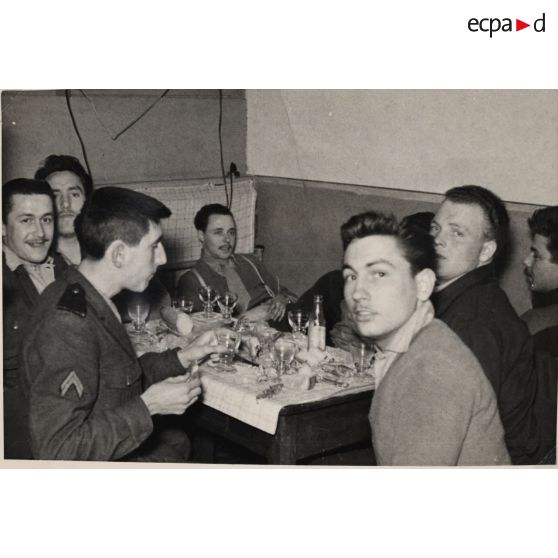 Restauration efficace !!!! [légende d'origine]