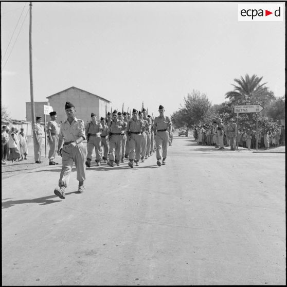 Le défilé du 47e BI.