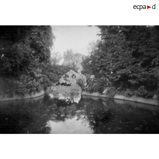 [Bassin de jardin, s.d.]