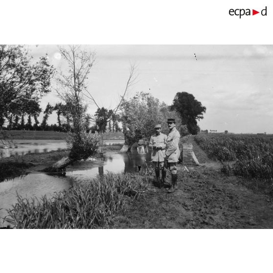 [Jean Gélas et un camarade, s.d.]