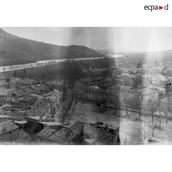[Vue de village, s.d.]