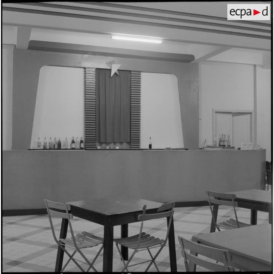 Le foyer sportif d'Aumale et sa buvette.