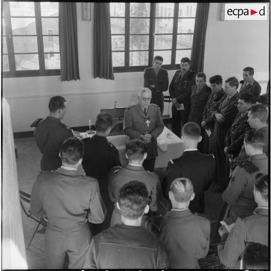 Un office religieux se déroule au centre  militaire de détente interarmées d'Alger.