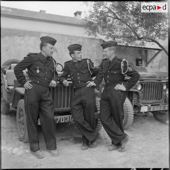 Un groupe de chasseurs du 20e BCP, Bled-es-Souani.