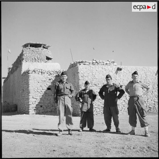 Un groupe de chasseurs du 20e BCP, Bled-es-Souani.