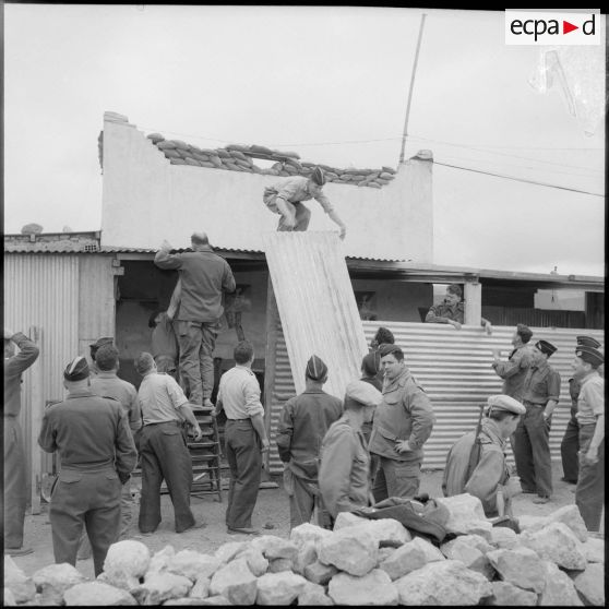 Construction d'un ordinaire au 20e BCP, Bled-es-Souani.