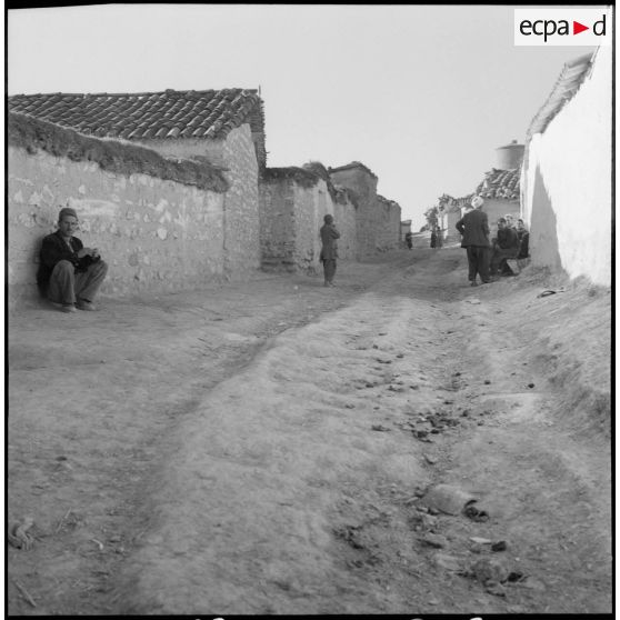 Ruelle d'une mechta.