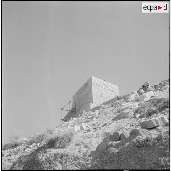 Plan rapproché d'un poste fortifié, département de Batna.