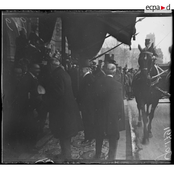 Paris, réception de Mme et M. Wilson à l'hôtel de ville. [légende d'origine]