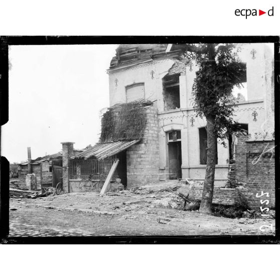 Premières maisons du village de Kaaskerke en Belgique. [légende d'origine]
