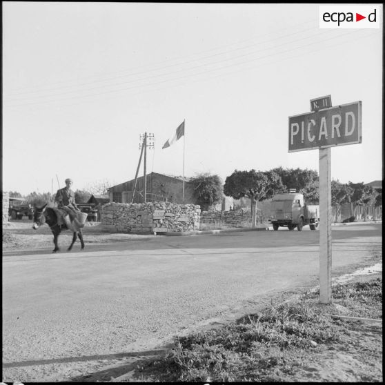 Entrée du cantonnement.