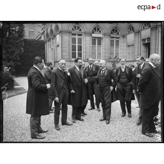 Conférence économique des Alliés au ministère des Affaires Etrangères. [légende d'origine]