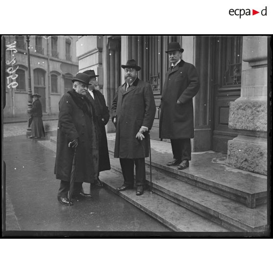 Semaine de l'Amérique Latine à Lyon, Monsieur Guernier député, président de la section Sud Amérique du comité parlementaire d'action à l'étranger. [légende d'origine]