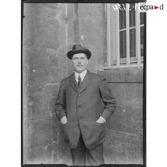 Portrait [légende d'origine]