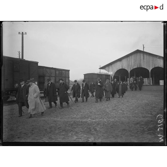 Creil, la mission suisse à la gare régulatrice. La mission à la gare annexe. [légende d'origine]