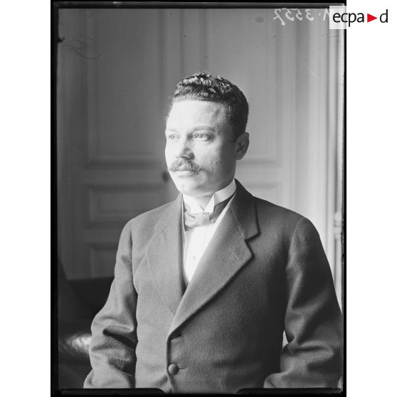 Paris, Monsieur l'ambassadeur de la République Dominicaine. [légende d'origine]