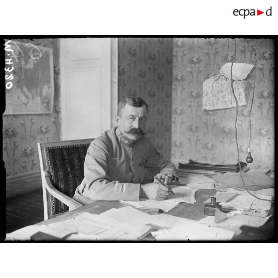 [Compiègne, membres de l'état-major du général Pétain.]