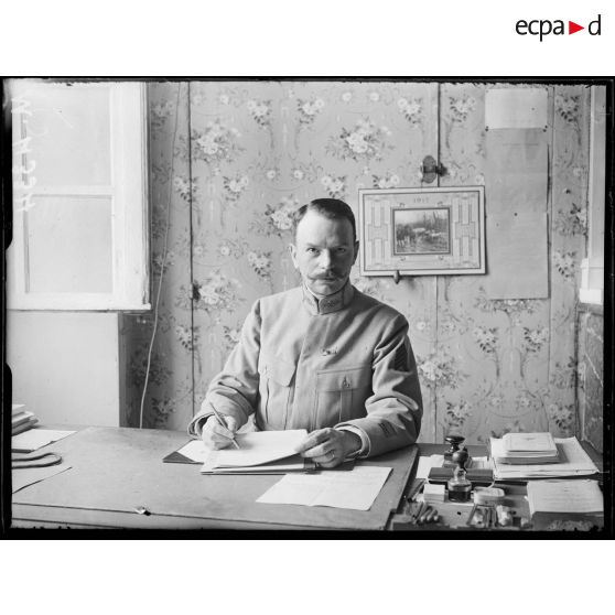 Compiègne, colonel du quartier général des Armées du Nord et du Nord-Est. [légende d'origine]