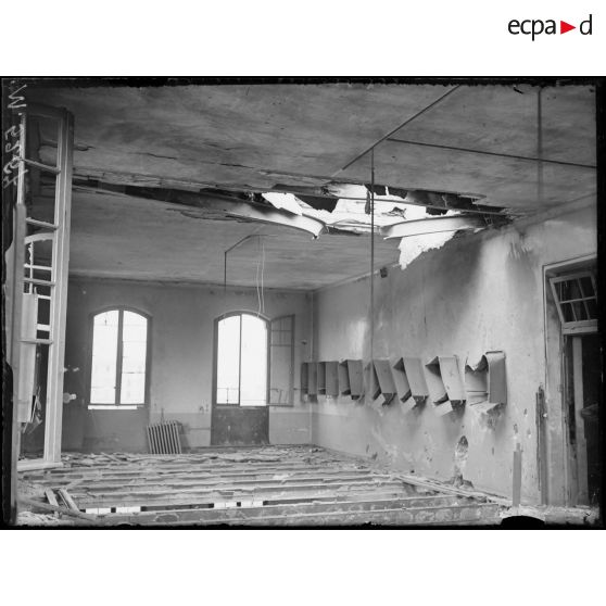 Paris, obus tombés le 10 juin 1918. [légende d'origine]