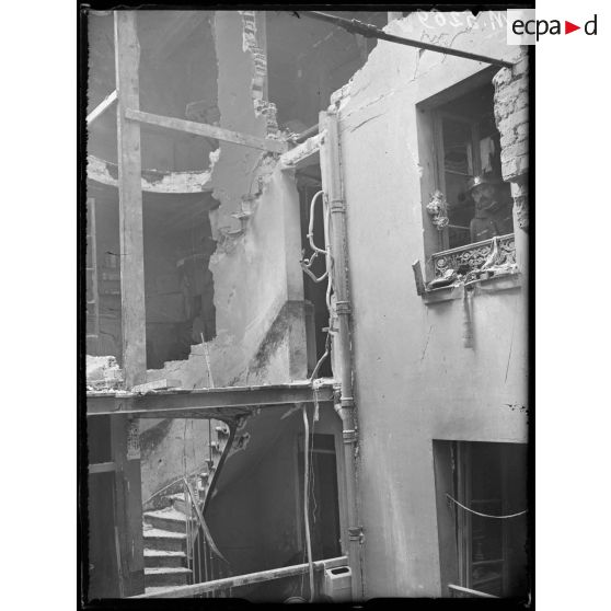 Paris, obus tombés le 10 juin 1918. [légende d'origine]