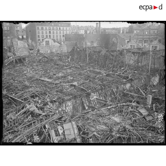 Bombes tombées sur Paris pendant la nuit du 15 au 16 janvier 1918. [légende d'origine]