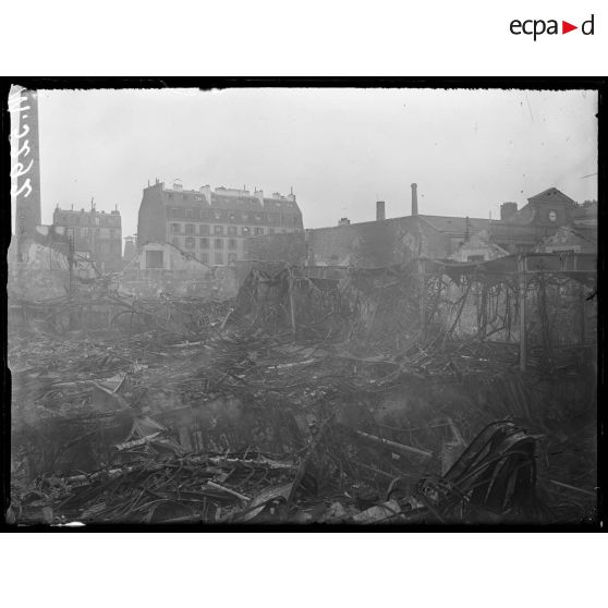Bombes tombées sur Paris pendant la nuit du 15 au 16 janvier 1918. [légende d'origine]