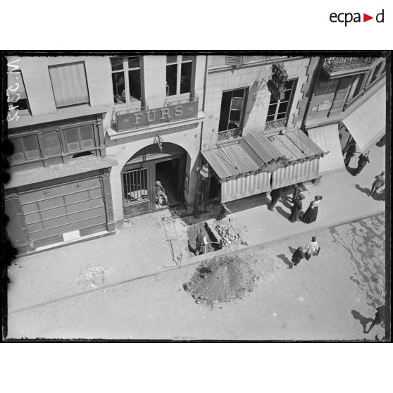 Paris, bombardement pars avions dans la nuit du 27 au 28 juin 1918. [légende d'origine]