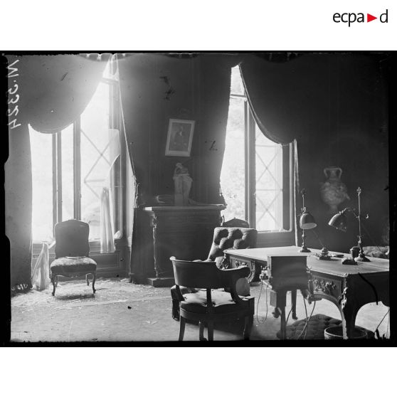 Paris, bombardement pars avions dans la nuit du 27 au 28 juin 1918. [légende d'origine]