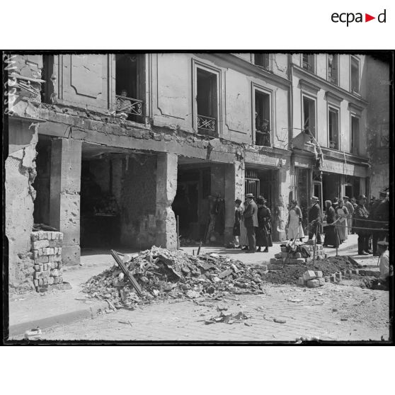 Paris, bombardement pars avions dans la nuit du 27 au 28 juin 1918. [légende d'origine]