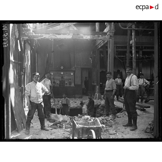 Paris, bombardement pars avions dans la nuit du 27 au 28 juin 1918. [légende d'origine]