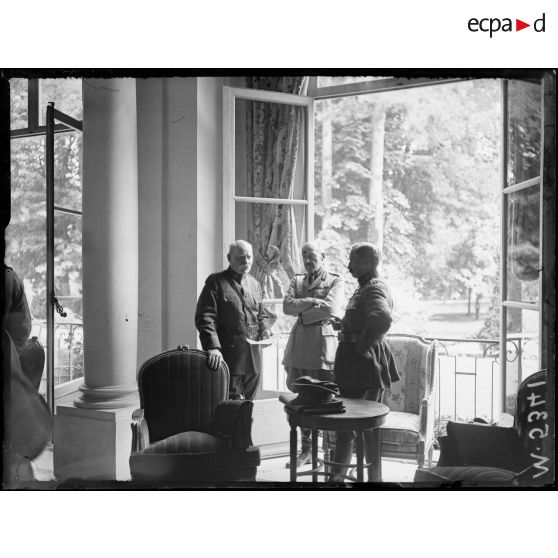 Conférence interalliées, le général américain Bliss et le général belge Dillain. [légende d'origine]