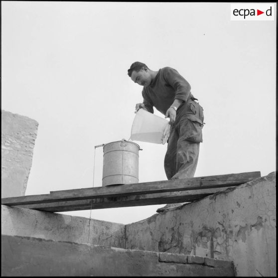 Douche improvisée, département de Mostaganem.