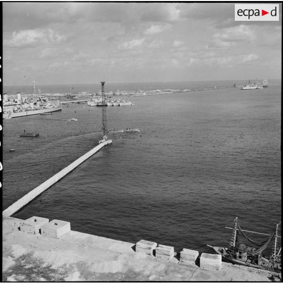 Vue du port de Port-Saïd.