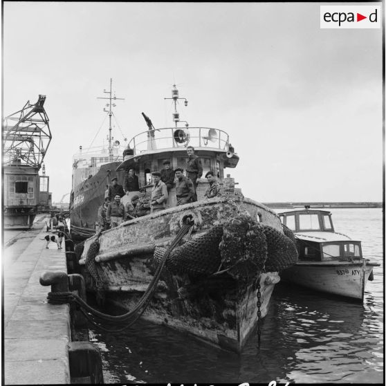 Le remorqueur Bassel renfloué par la Marine nationale à Port-Fouad.