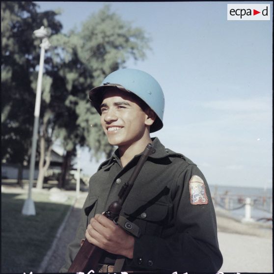 Un Casque bleu du bataillon colombien de l'ONU.