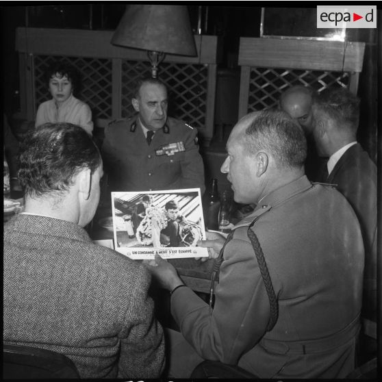 Séance de dédicace à l'hôtel Aletti.