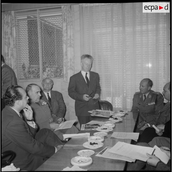 Séance de dédicace à l'hôtel Aletti.