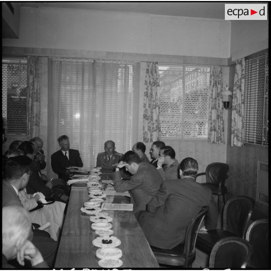 Séance de dédicace à l'hôtel Aletti.