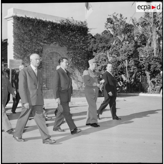 La délégation quitte l'hôpital Maillot d'Alger.