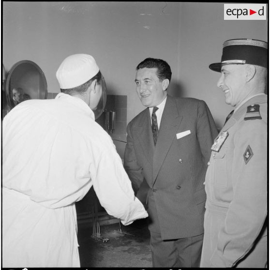 Visite des services de l'hôpital Maillot d'Alger.