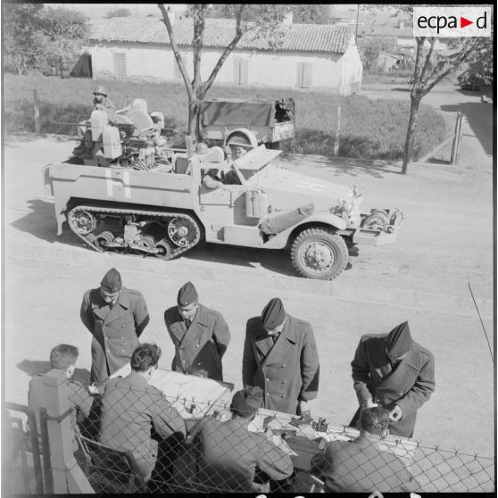 Circuit d'arrivée des appelés au 23e RIC.