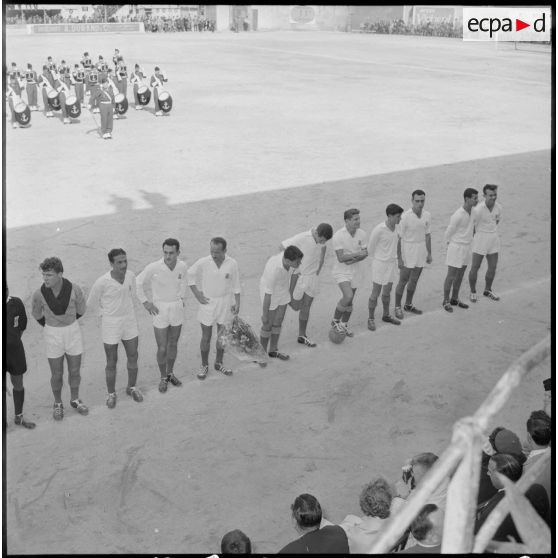 L'équipe du Sporting club d'El Biar au stade Saint Eugène d'Alger.