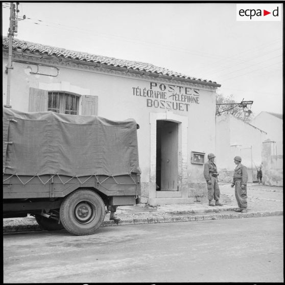 Le bureau de poste de Bossuet.