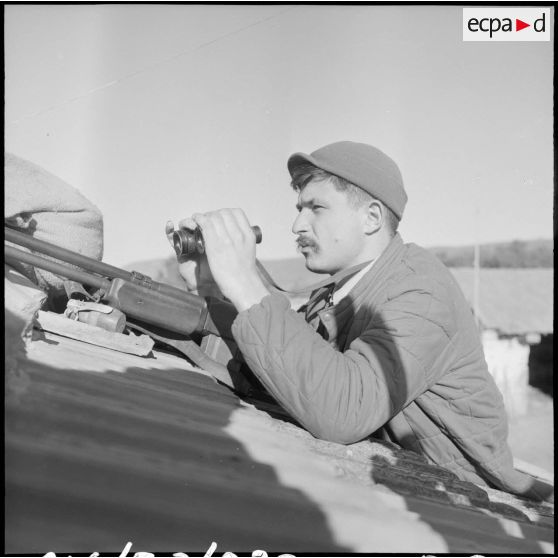 Tireur de fusil-mitrailleur BAR, région de Mascara.