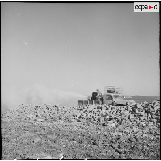 Epandage de produit phytosanitaire, Mascara.