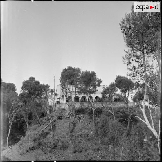 Les dégâts occasionnés par l'incendie de la ferme Sidgès, dite "ferme des Anglais".