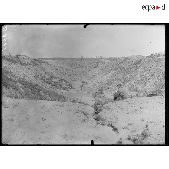 Beuvraignes&#x20;&#x28;Somme&#x29;.&#x20;Les&#x20;entonnoirs&#x20;des&#x20;mines&#x20;fran&#xE7;aises.&#x20;&#x5B;l&#xE9;gende&#x20;d&#x27;origine&#x5D;